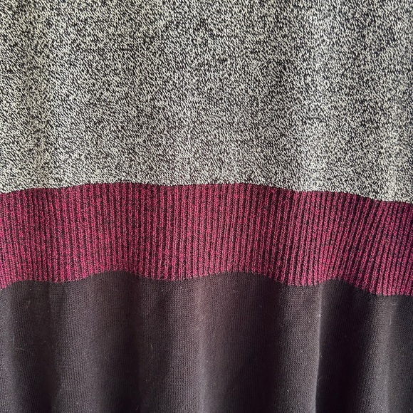 IZ buyer dress cuffed sleeves and hem. Gathered waist area. Sz XXL - Picture 4 of 4